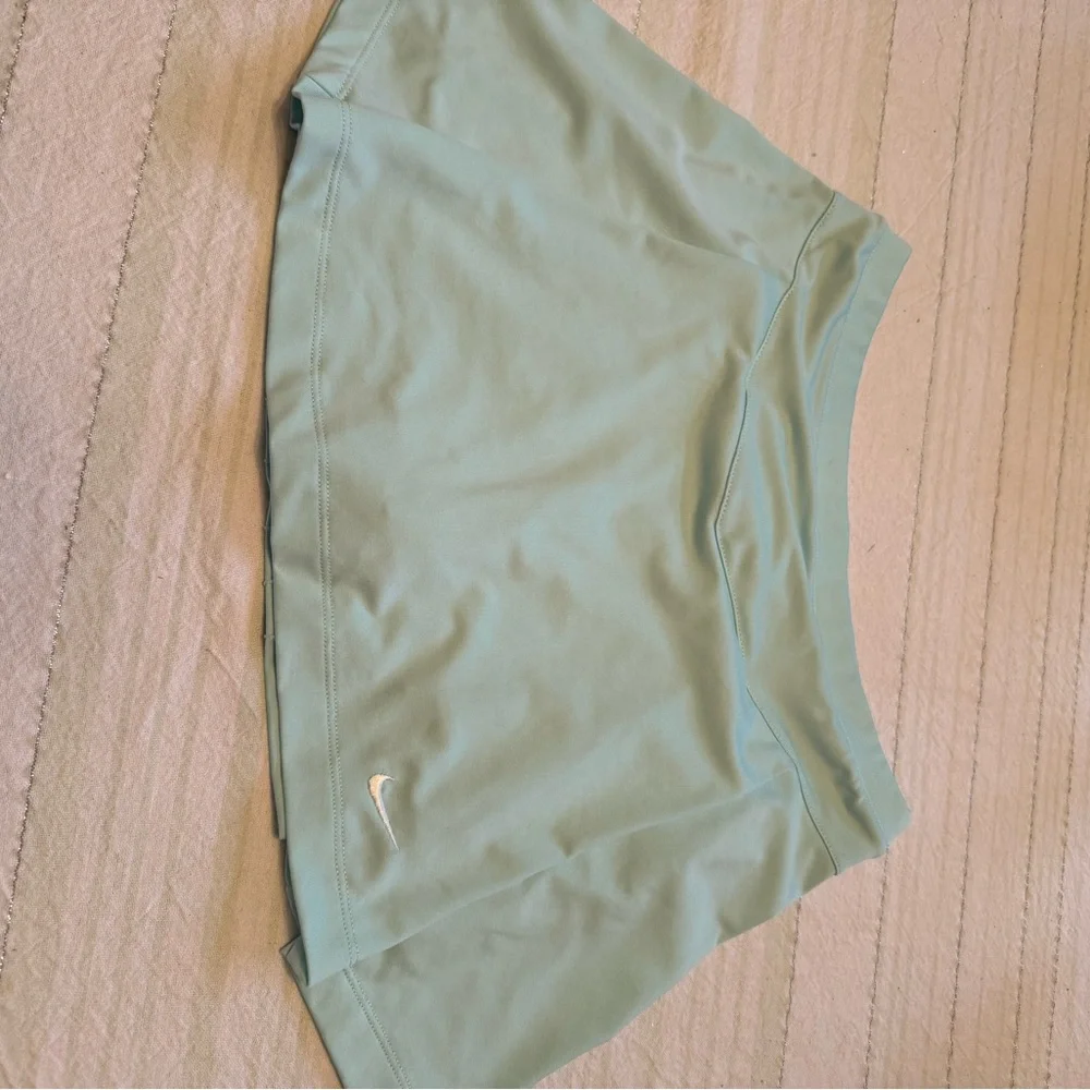 Nike Women's‎ Mint Green Skort